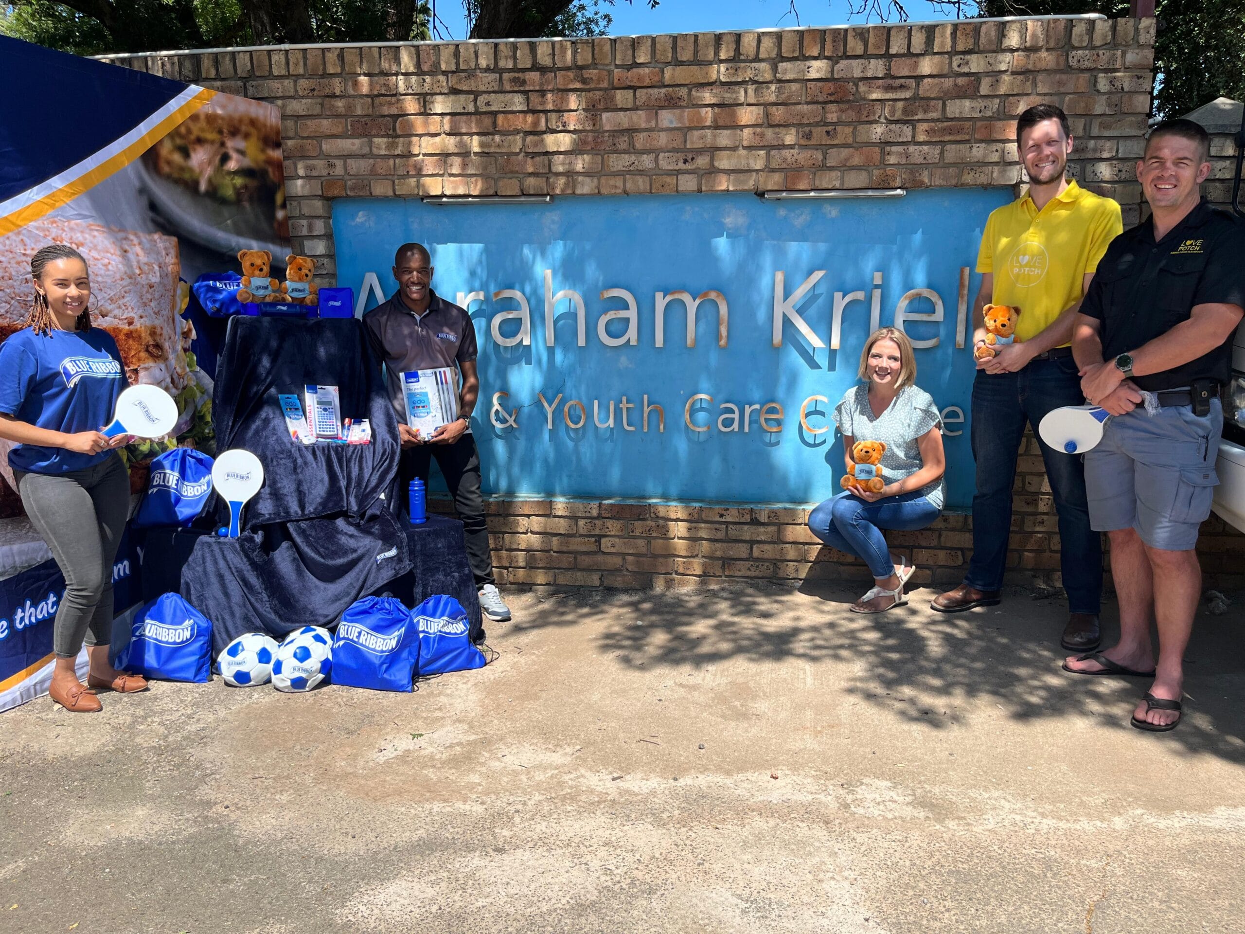 Love Potch Blue Ribbon